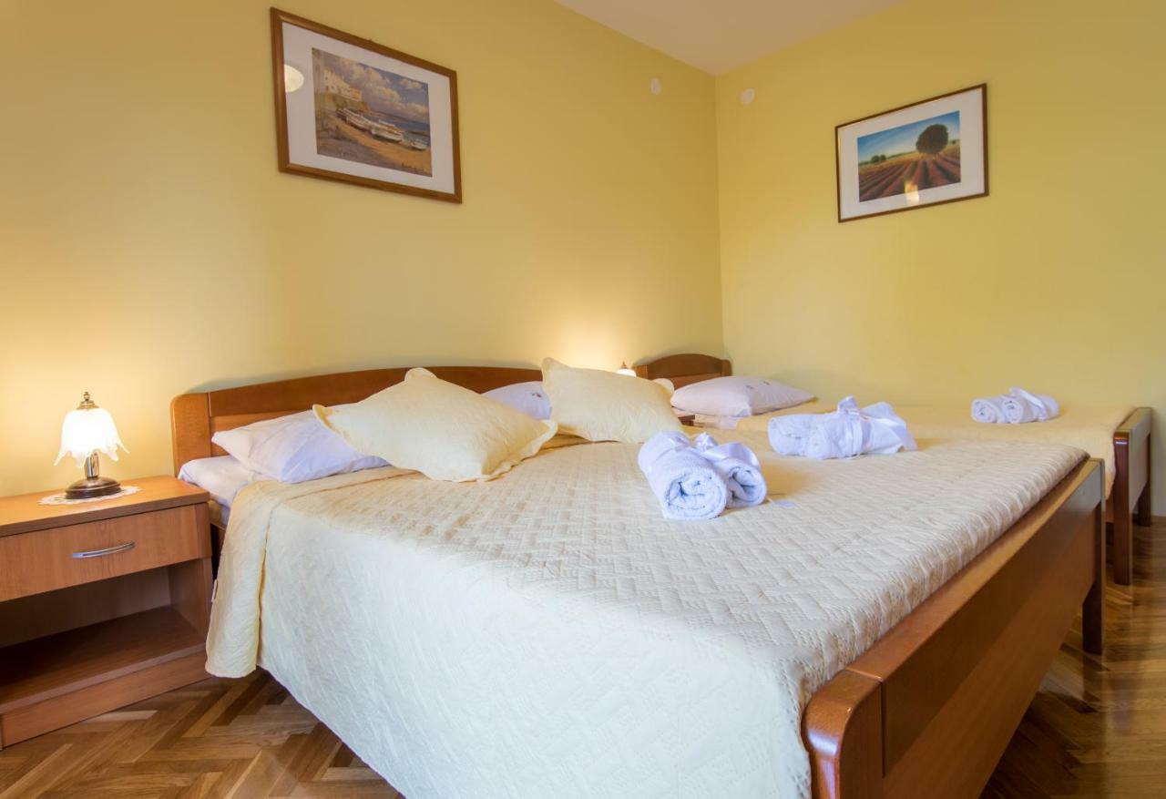 Apartments Baskovic Promajna Extérieur photo